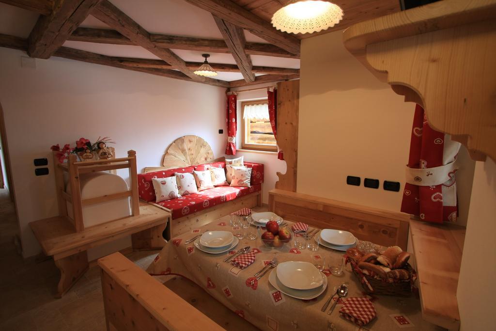 Chalet Pian Campitello di Fassa Quarto foto