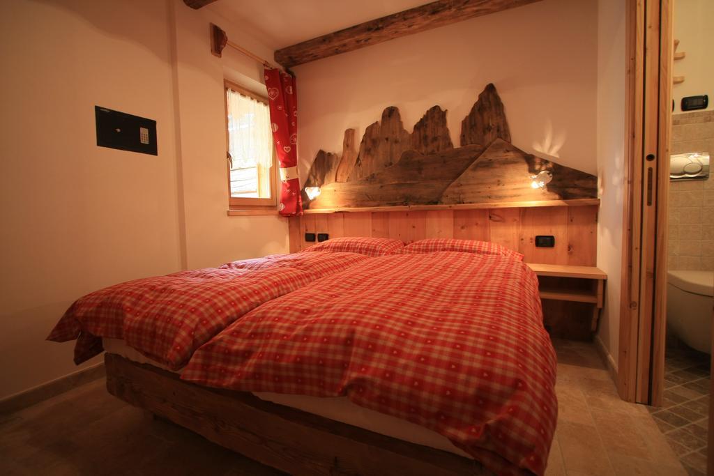 Chalet Pian Campitello di Fassa Quarto foto